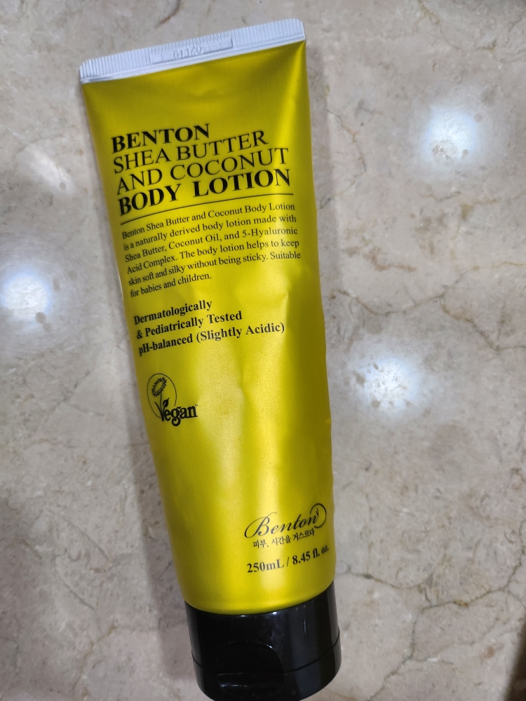 Benton 椰油和椰子身体乳 common.review image