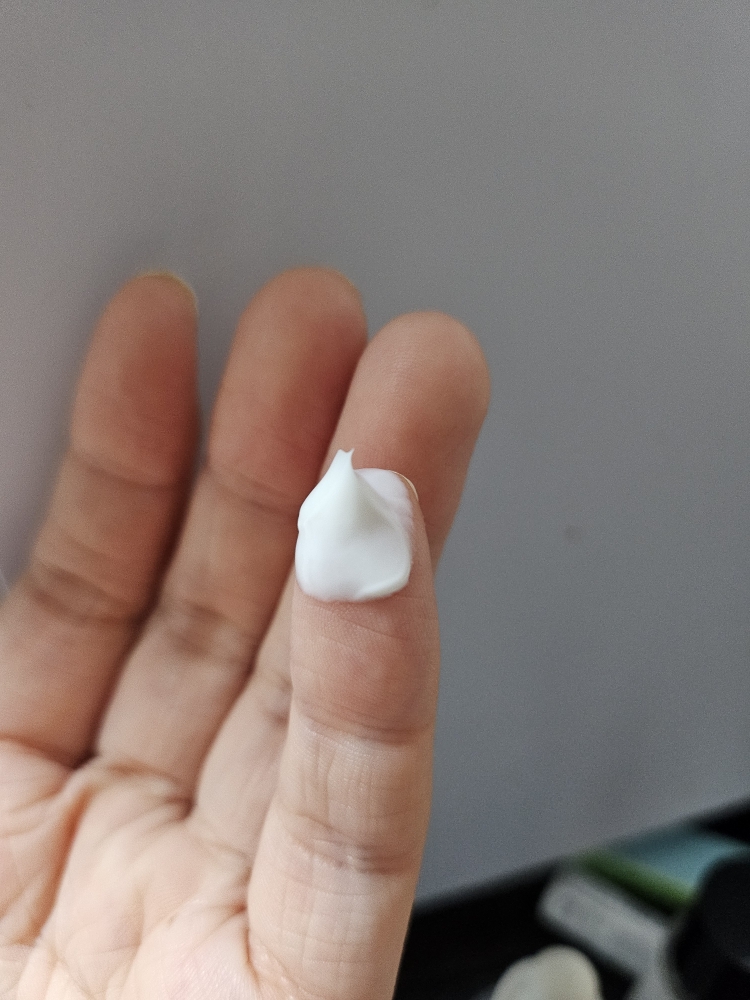 록시땅 (LOCCITANE) 시어 버터 울트라 리치 바디 크림 review image