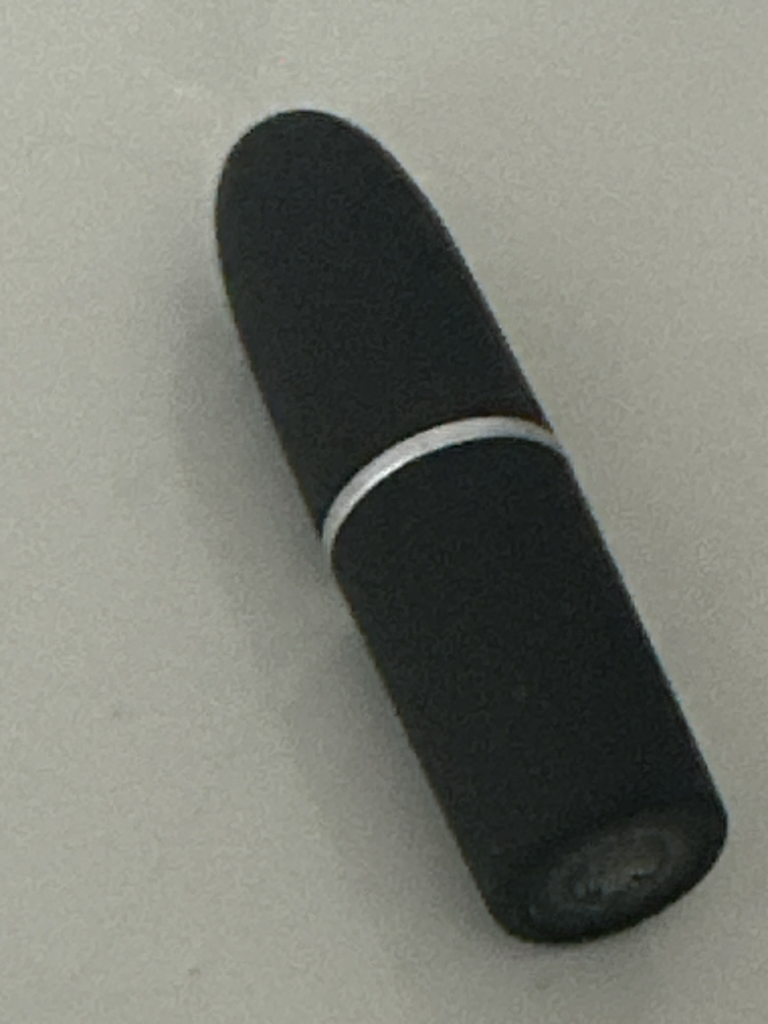 粉雾之吻唇膏 [小小的诱惑]的真实用户使用照片