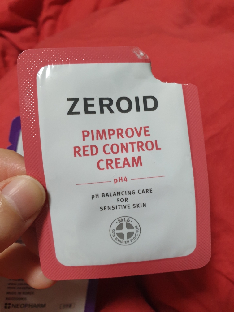 Real user review photo of PIMPROVE RED CONTROL CREAM