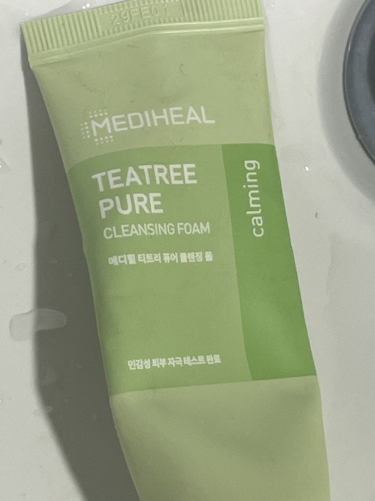 메디힐 (MEDIHEAL) 티트리 퓨어 클렌징 폼 review image