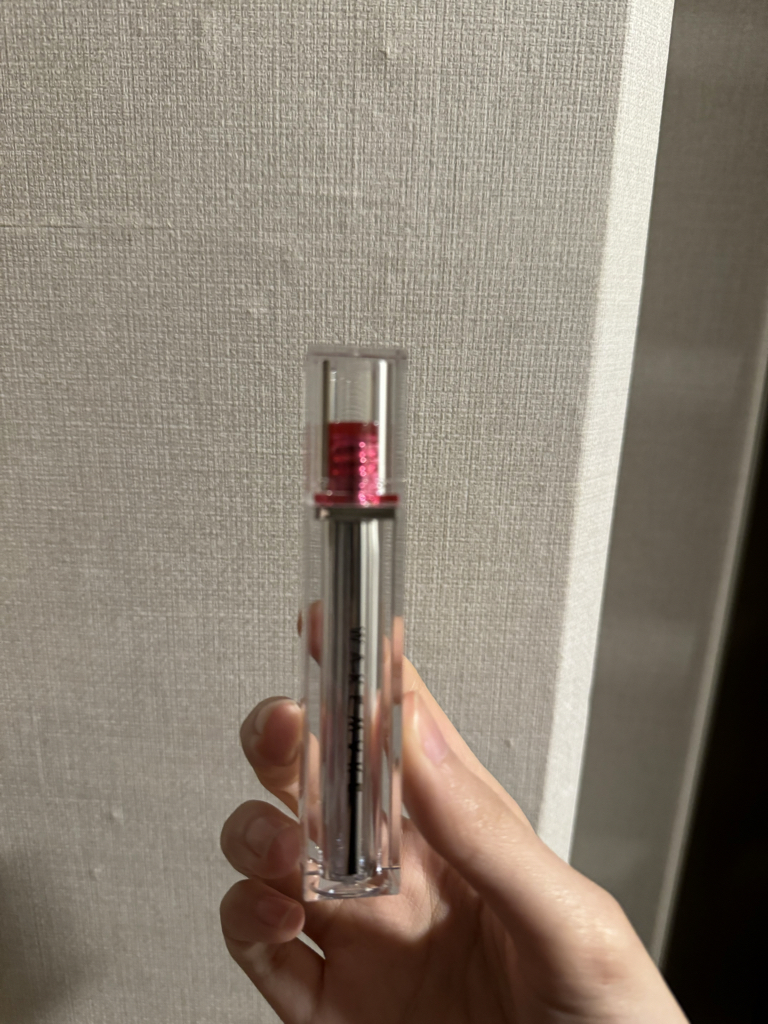 露依 水光润泽唇膏 [06 牡丹粉]的真实用户使用照片