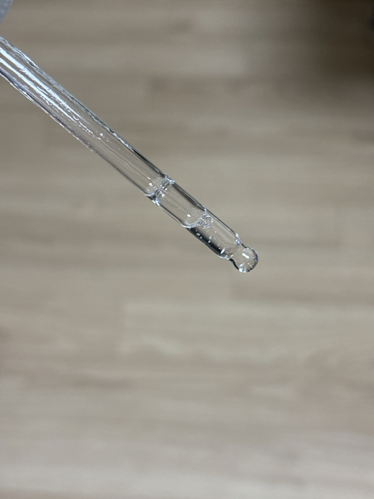 玻尿酸安瓿精华的真实用户使用照片