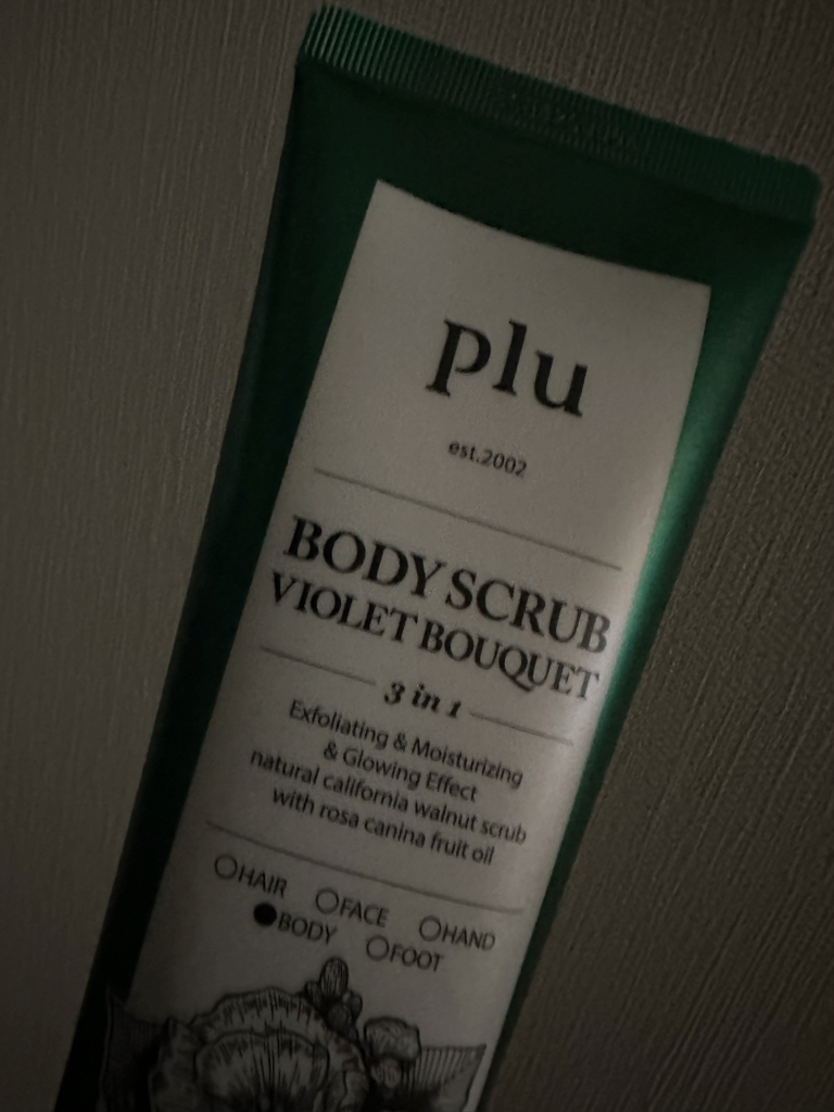 플루 (Plu) 오리지널 바디스크럽 [바이올렛부케] review image