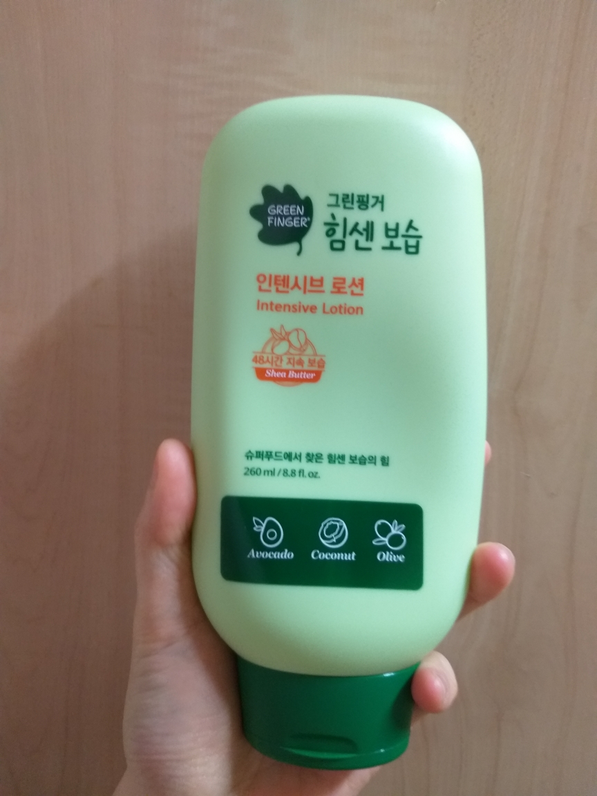 强效保湿乳液的真实用户使用照片