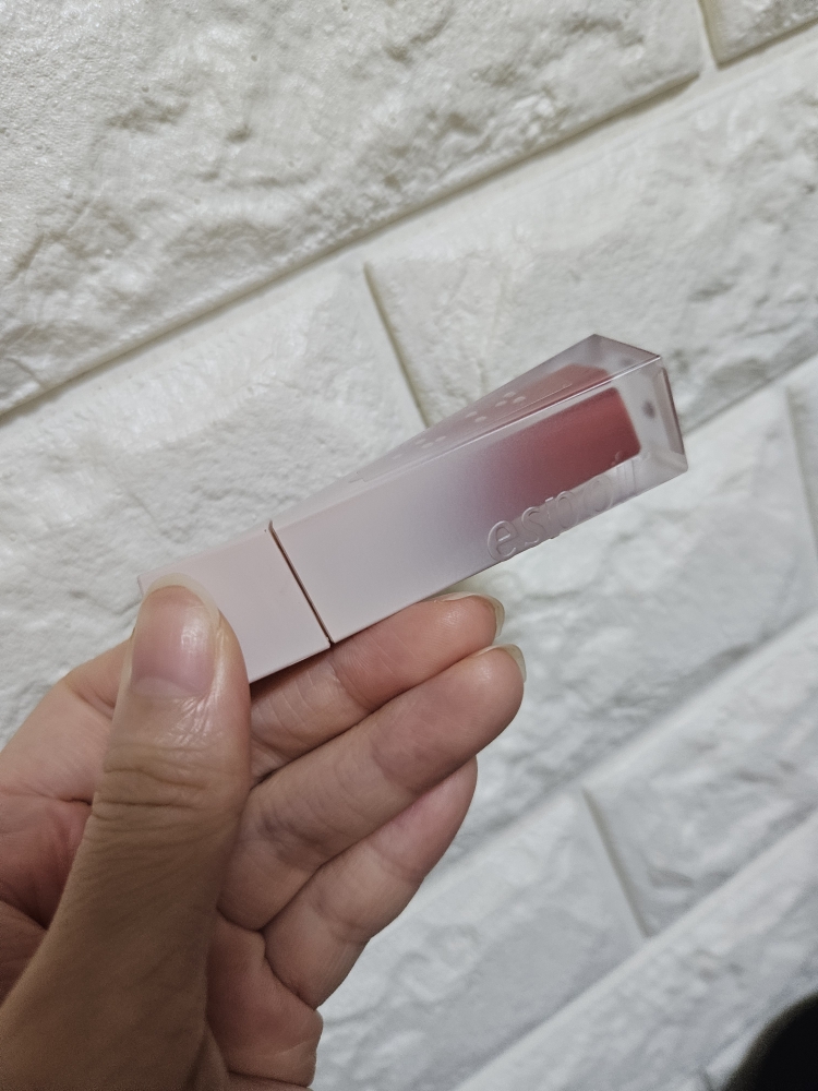 高级唇彩雾面丝绒 [2号 月光]的真实用户使用照片