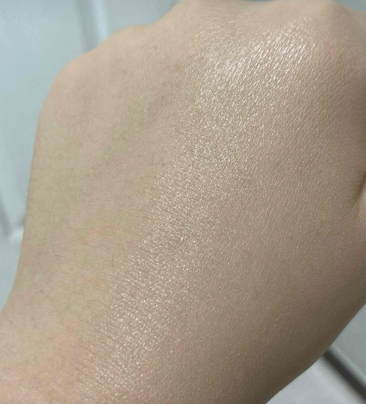 설화수 (Sulwhasoo) 퍼펙팅 쿠션 에어리 [SPF50+/PA+++] [17N1호] review image