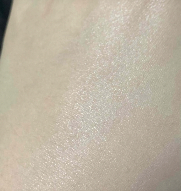 설화수 (Sulwhasoo) 퍼펙팅 쿠션 에어리 [SPF50+/PA+++] [17N1호] review image