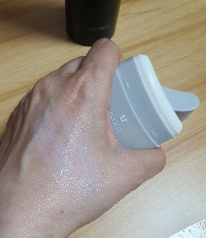 미즈온 (MIZON) 인아웃 스무스 미네랄 선스틱 [SPF50/PA++++] review image