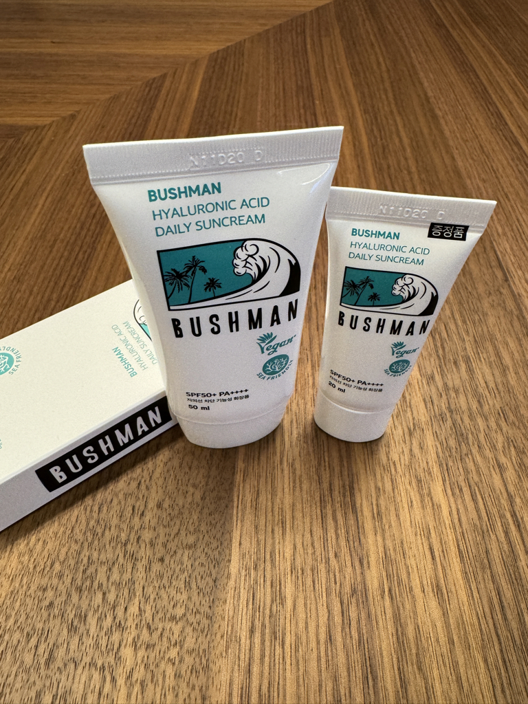 부쉬맨 (BUSHMAN) 히알루론산 데일리 선크림 [SPF50+/PA++++] review image