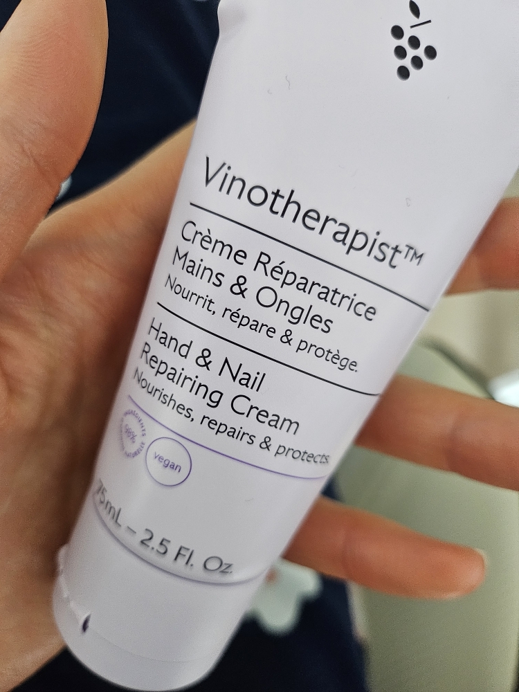 꼬달리 (CAUDALIE) 비노테라피스트 핸드 & 네일 리페어링 크림 review image