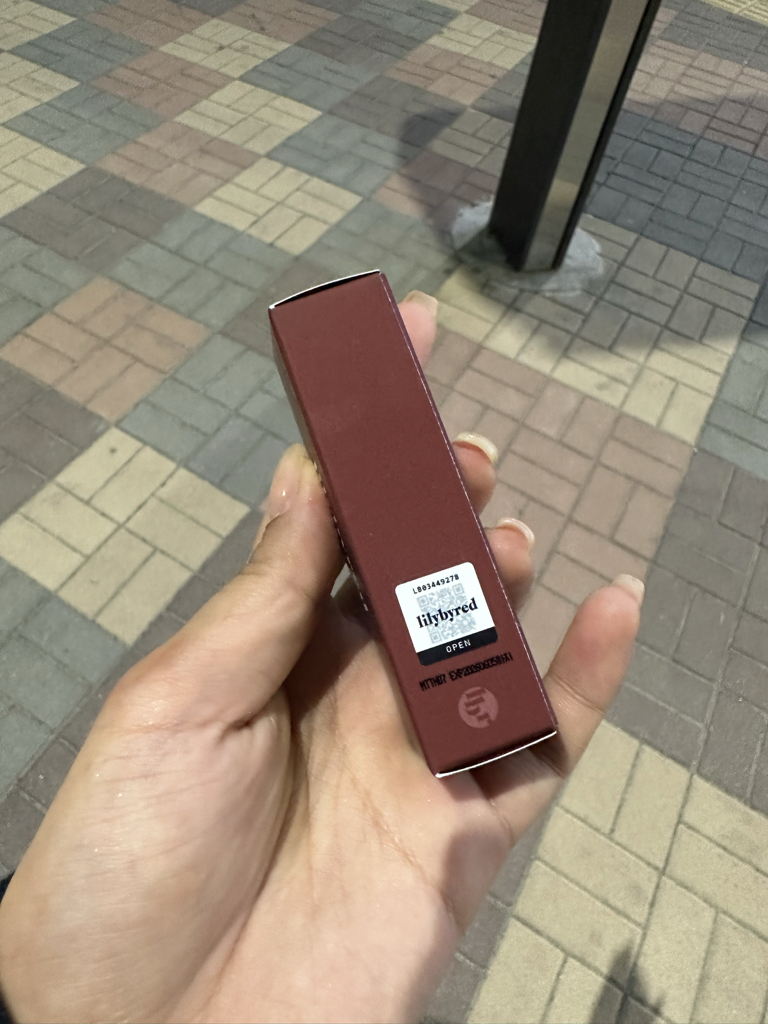 릴리바이레드 (lilybyred) 무드라이어 벨벳틴트 [6호 치명적인석류인척] review image