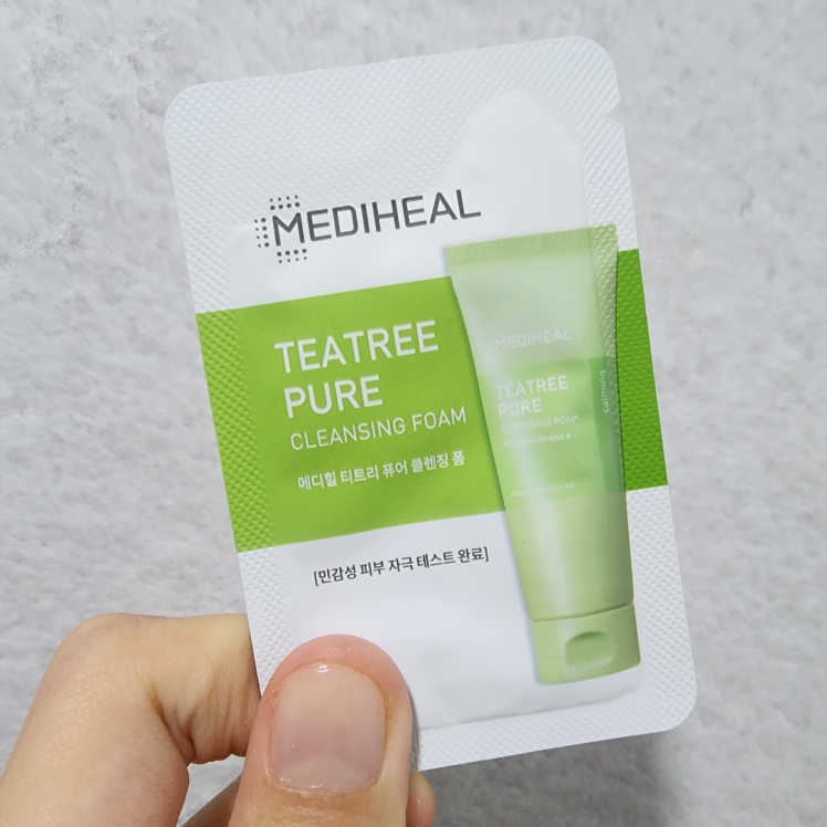 MEDIHEAL Tea Tree Pure Cleansing Foam review image