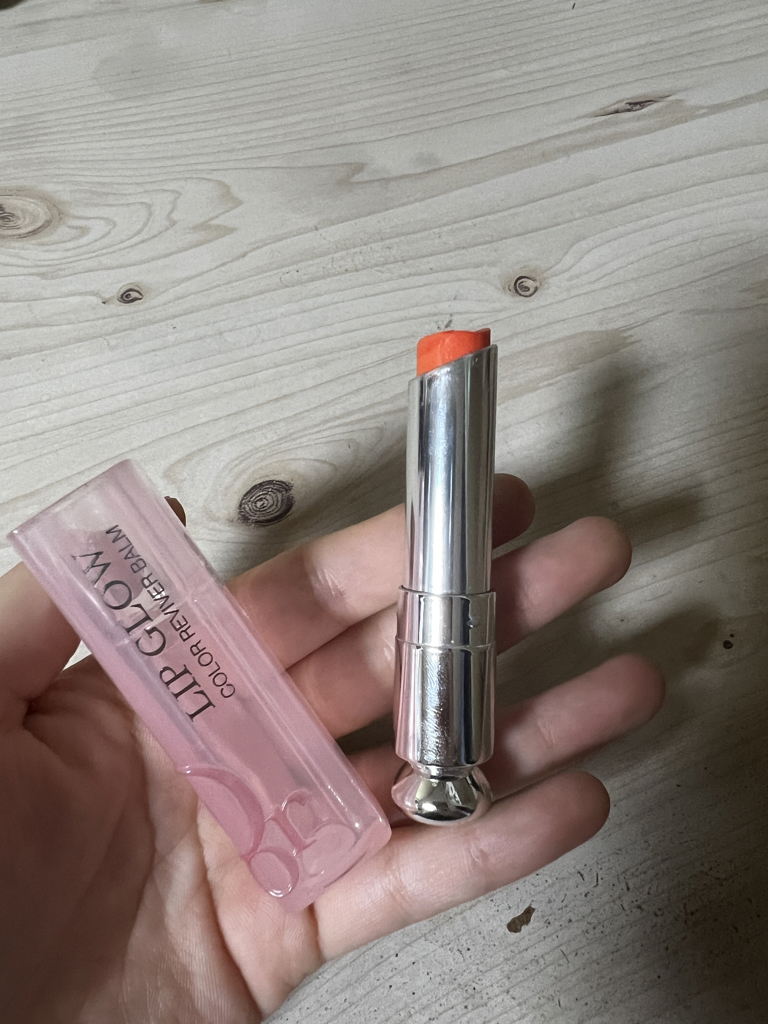 瘾唇光泽 [004 珊瑚]的真实用户使用照片