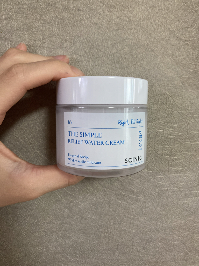 更简单的舒缓保湿霜的真实用户使用照片