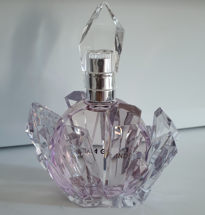 아리아나그란데 (ARIANAGRANDE) 알.이.엠 EDP review image