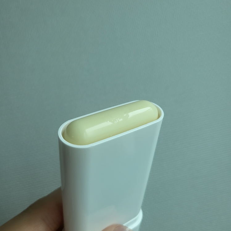 플랜36.5 (PLAN36.5) 트라넥스 라이트 선스틱 [SPF50+/PA++++] review image