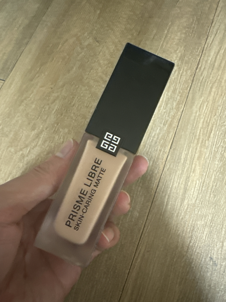 지방시 (GIVENCHY) 프리즘 리브르 스킨 케어링 매트 파운데이션 [W245] review image