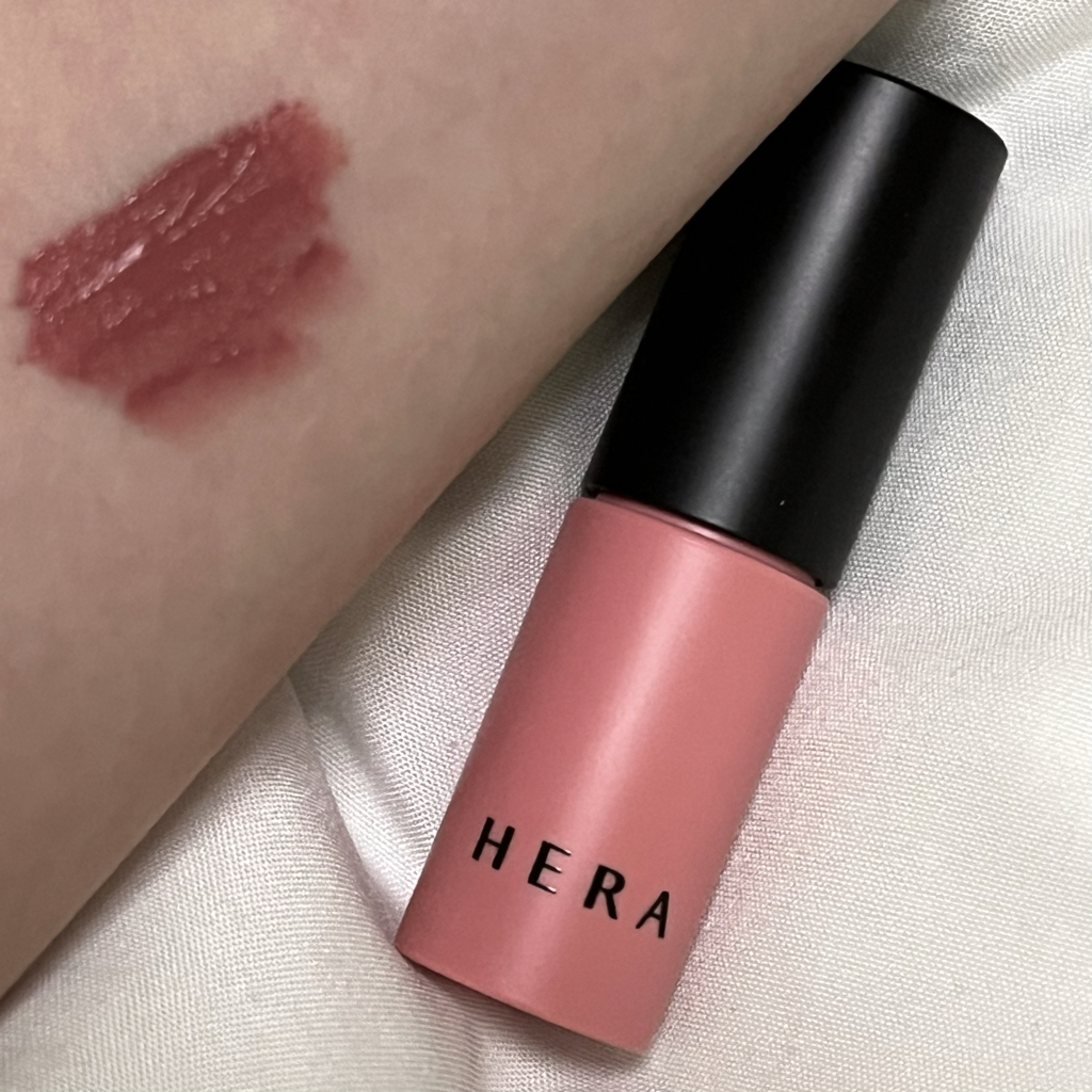헤라 (HERA) 센슈얼 파우더 매트 리퀴드 [133호 베이비치크] review image