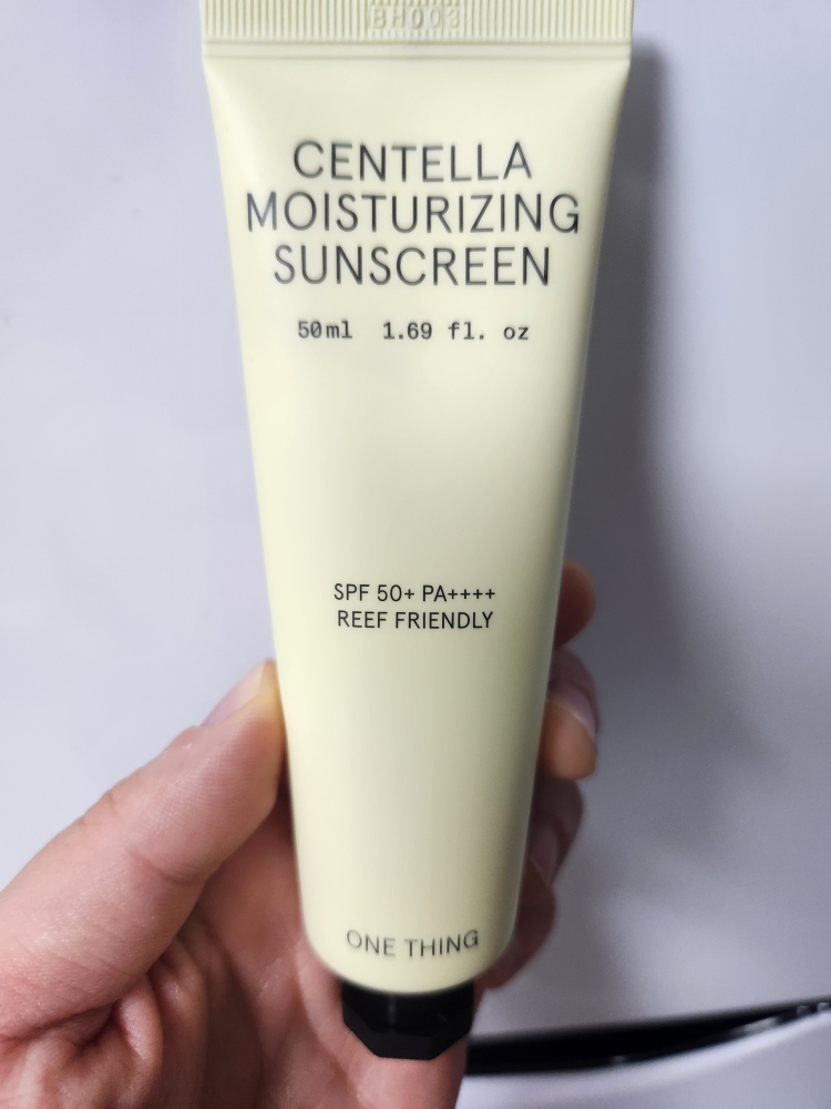 원씽 (ONETHING) 병풀 무기자차 선크림 [SPF50+/PA++++] review image