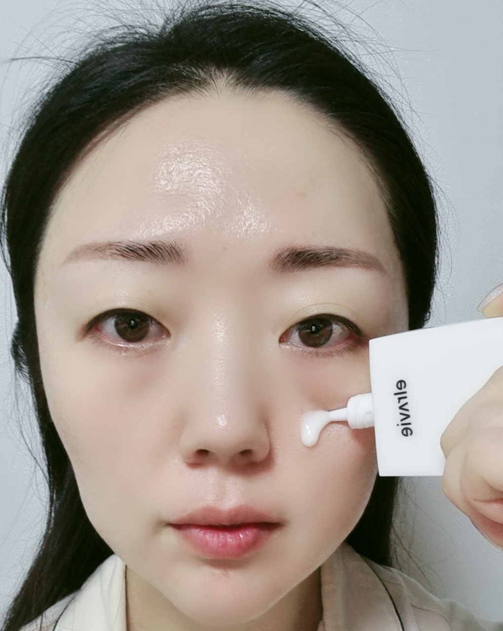 엘라비에코스메틱 (elraviecosmetic) 멜라 리턴 선크림 [SPF50+/PA++++] review image