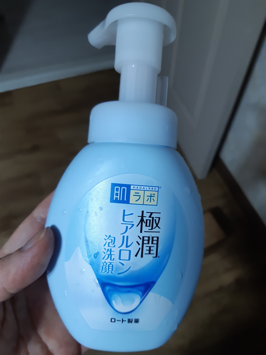 HADALABO Gokujun Foaming Wash review image