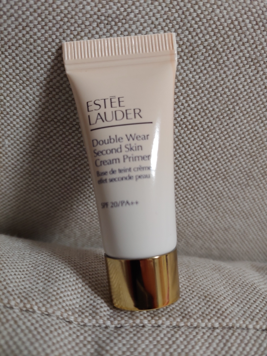 Double Wear Second Skin Cream Primer [SPF20/PA++] (防晒系数 20/PA++)的真实用户使用照片