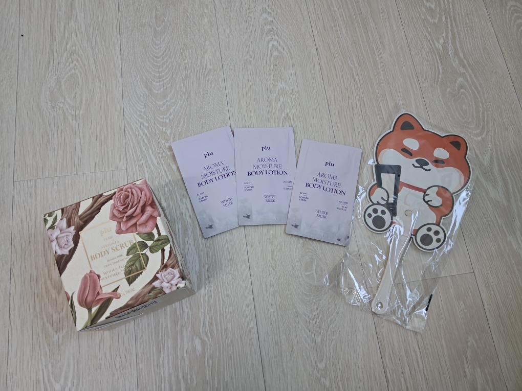 Real user review photo of Perfumed Sea Salt Body Scrub [Woody Floral]