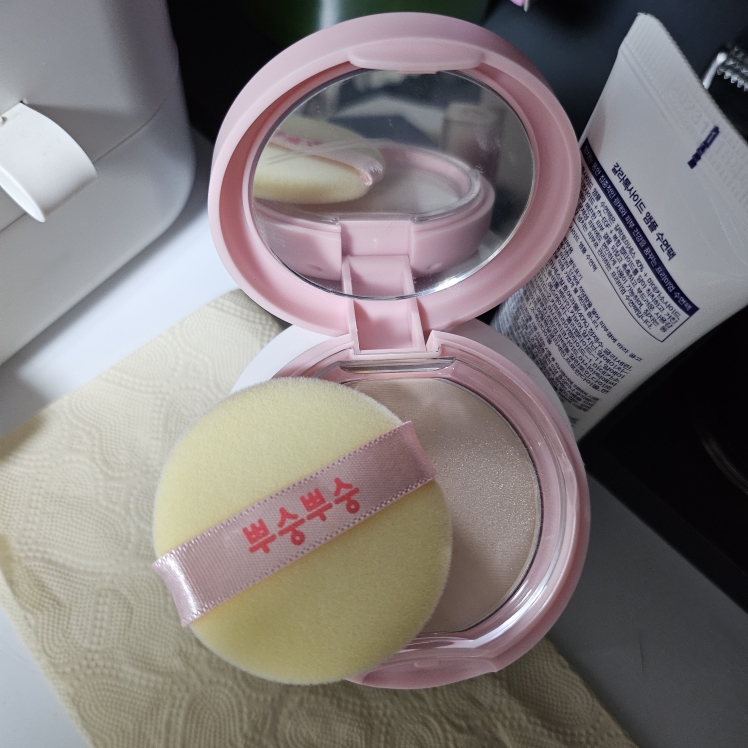 MEFACTORY 粉嫩粉嫩的粉饼 common.review image