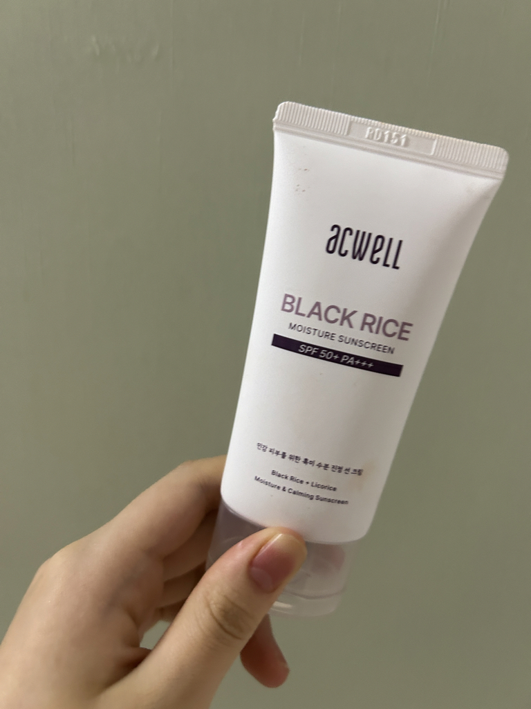 아크웰 (acwell) 흑미 수분 선크림 [SPF50+/PA+++] review image