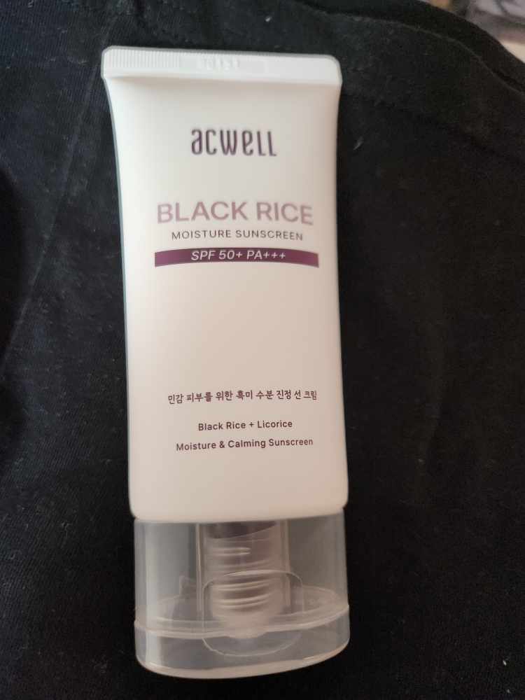 아크웰 (acwell) 흑미 수분 선크림 [SPF50+/PA+++] review image