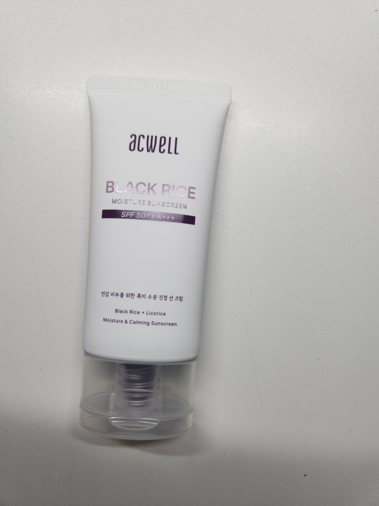 아크웰 (acwell) 흑미 수분 선크림 [SPF50+/PA+++] review image