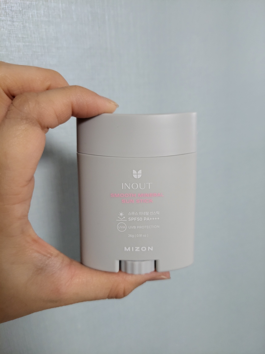 미즈온 (MIZON) 인아웃 스무스 미네랄 선스틱 [SPF50/PA++++] review image