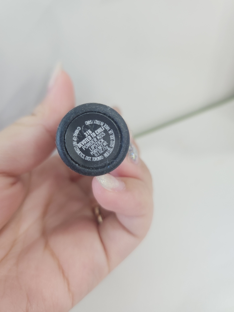 粉雾之吻唇膏[虔诚于辣椒]的真实用户使用照片