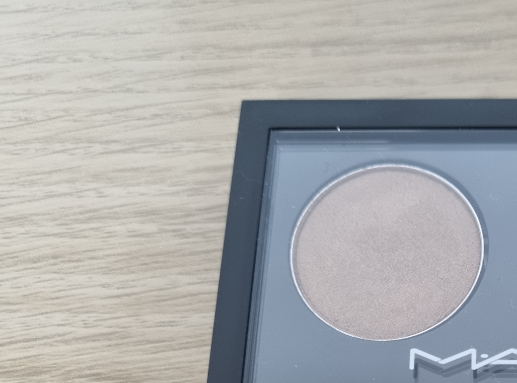 맥 (MAC) 아이섀도우 [소바] review image