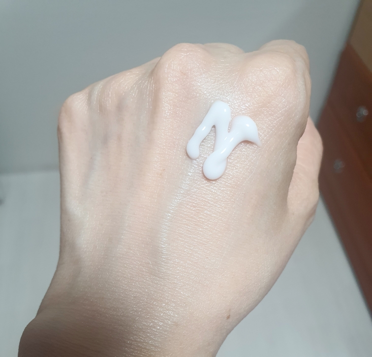 森特莲2424 马德卡德玛舒缓防晒霜 [SPF50+/PA++++] [保湿] common.review image