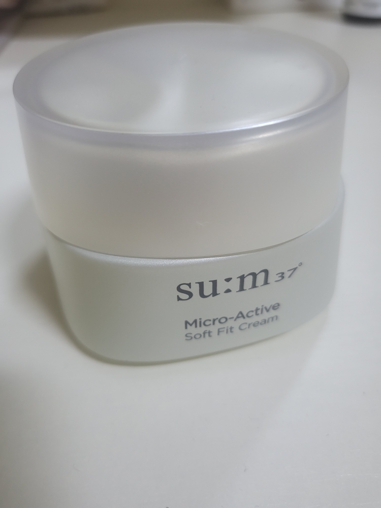 숨37도 (SUM37) 마이크로액티브 소프트 핏 크림 review image