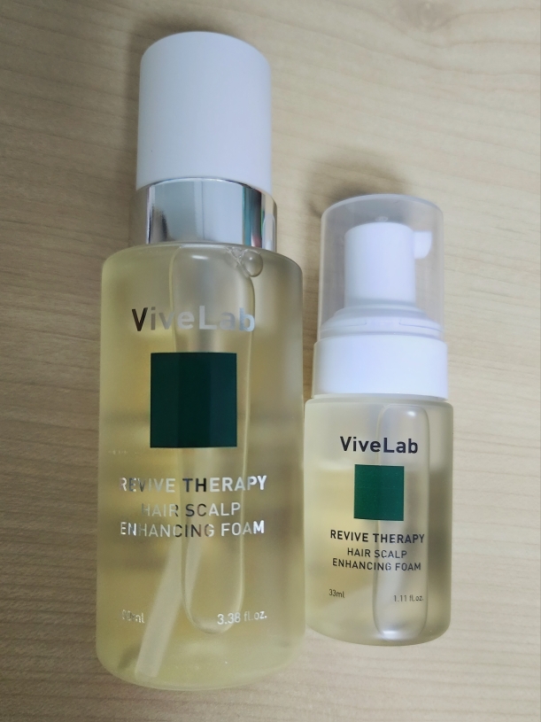 头发头皮增强泡沫的真实用户使用照片