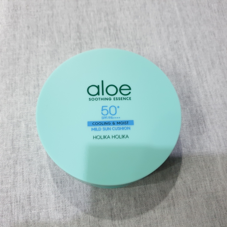 HOLIKAHOLIKA Aloe Mild Sun Cushion [SPF50+/PA++++] review image