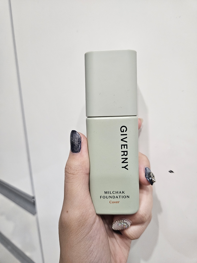 Real user review photo of MILCHAK COVER FOUNDATION [SPF30/PA++] [23 Medium Beige]