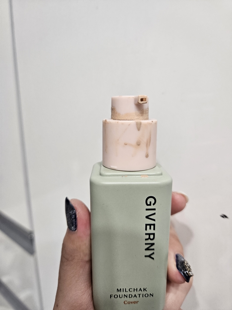 Real user review photo of MILCHAK COVER FOUNDATION [SPF30/PA++] [23 Medium Beige]
