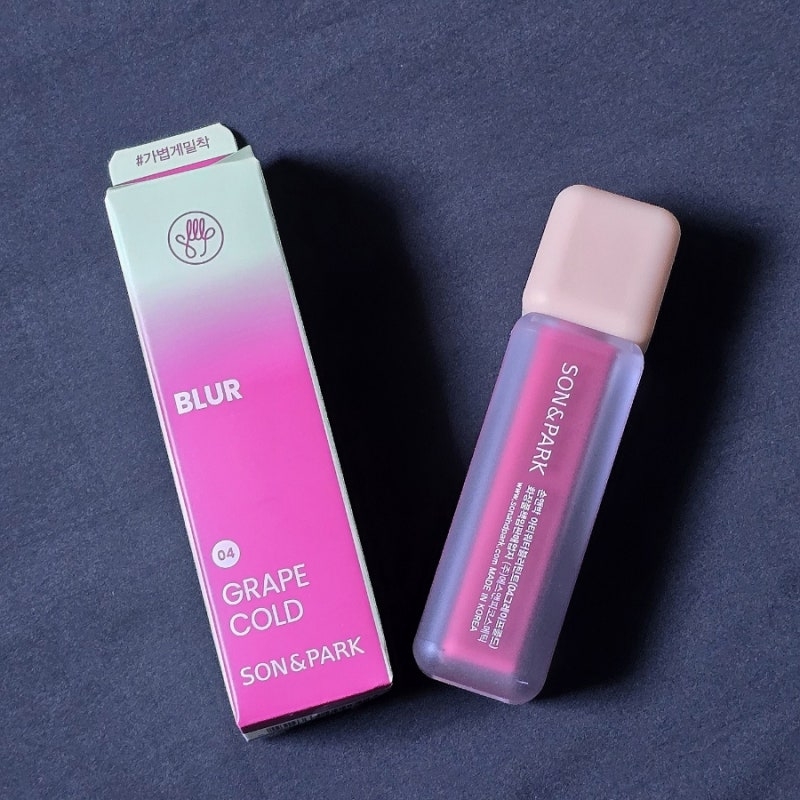 艾蒂水润晕染唇彩[葡萄冰冷]的真实用户使用照片