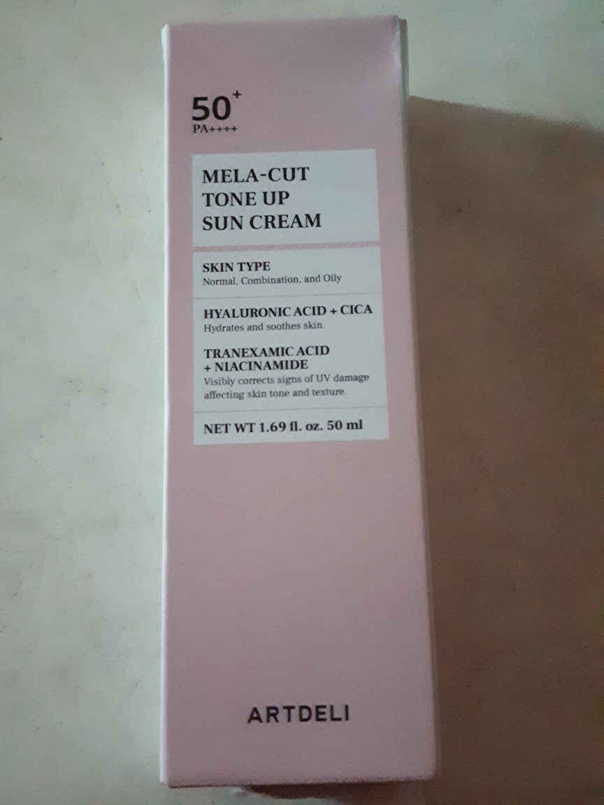 Real user review photo of Mela Cut Tone-Up Sun Cream [SPF50+/PA++++]