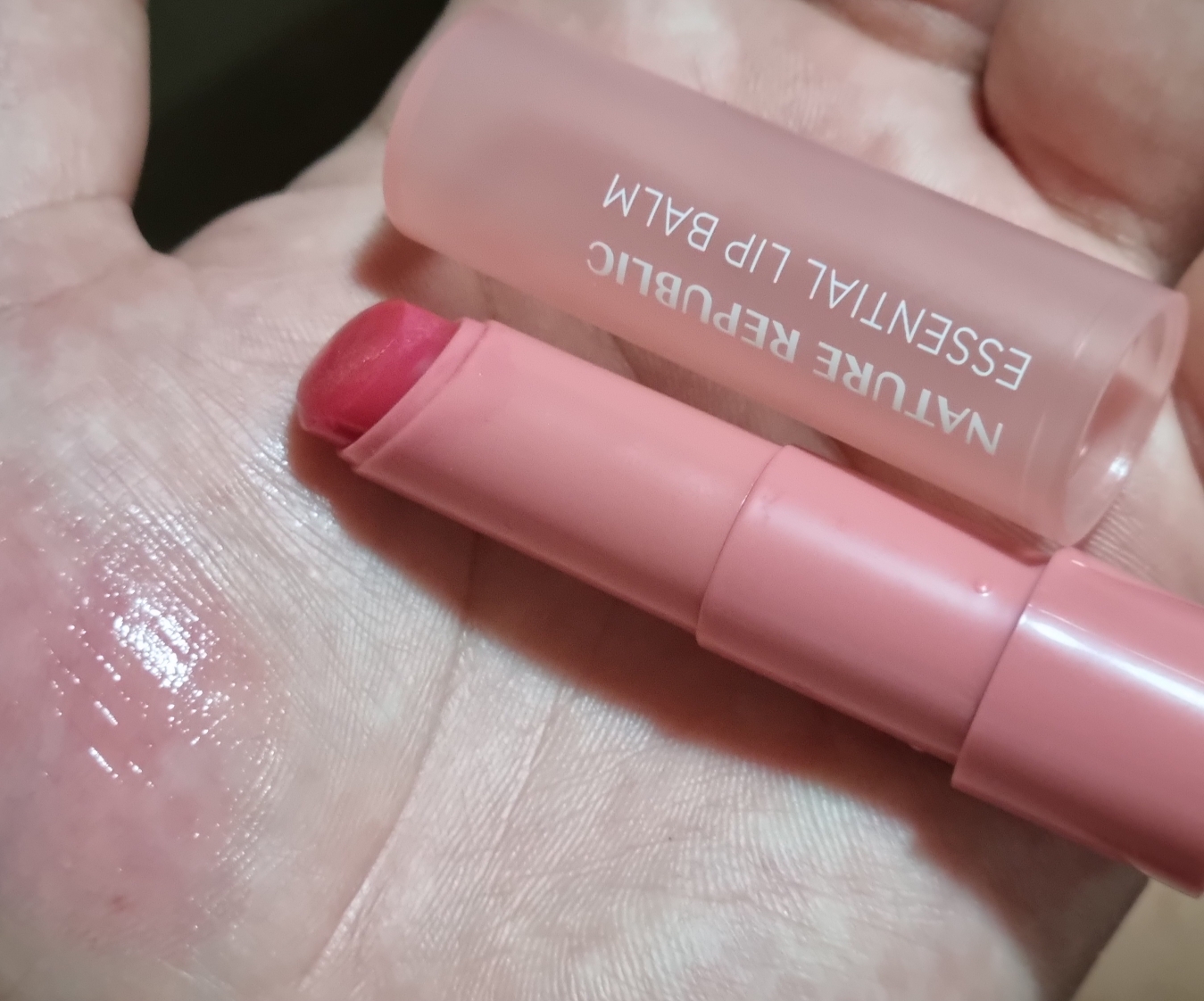 네이처리퍼블릭 (NATUREREPUBLIC) 에센셜 립밤 [5호 장미] review image