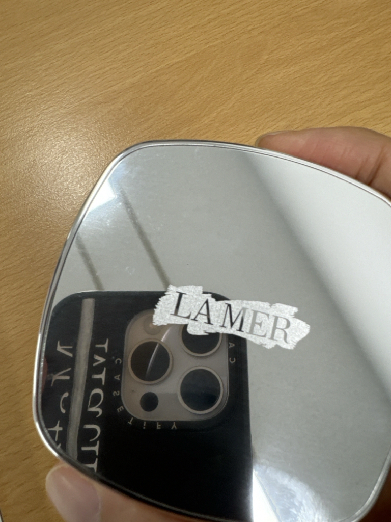 光感提拉粉底液 [SPF20/PA+++] [粉瓷色］的真实用户使用照片