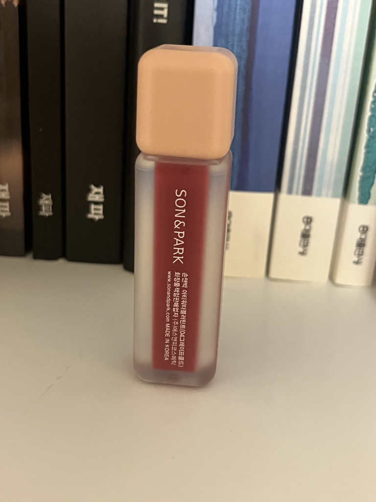 艾蒂水润晕染唇彩[葡萄冰冷]的真实用户使用照片