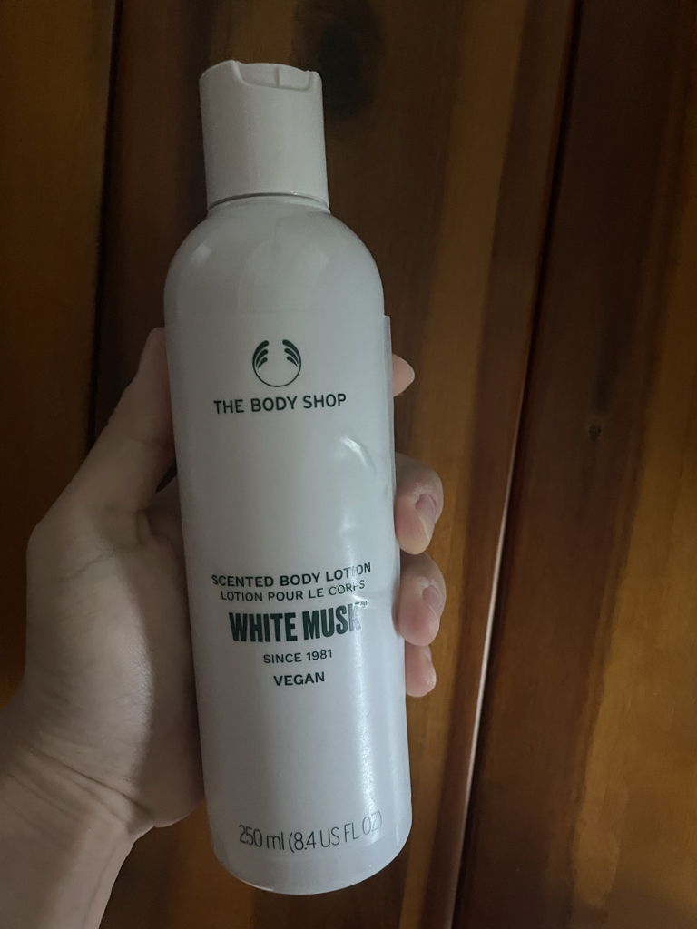더바디샵 (THEBODYSHOP) 센티드 바디 로션 [화이트머스크] review image
