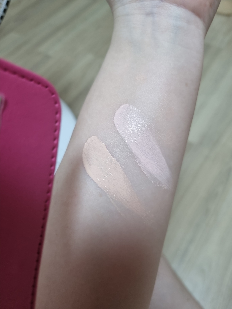 메이크업헬퍼 (MAKEUPHELPER) 앰플 글로우 쿠션 [SPF40/PA++] [21호 피치] [로즈글리터] review image