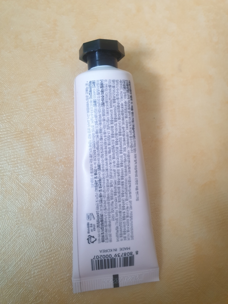 每日逗号 维洛香水护手霜 [威斯利花园] Velo de Parfum Hand Cream [Wisley Gardens common.review image