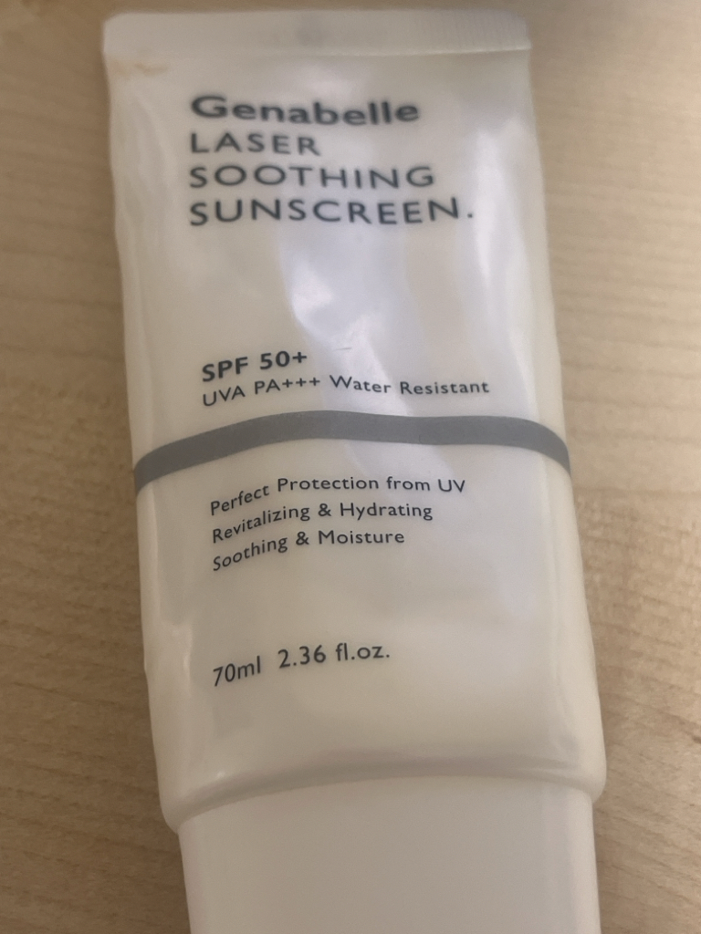 激光修护防晒霜 [SPF50+/PA+++]的真实用户使用照片